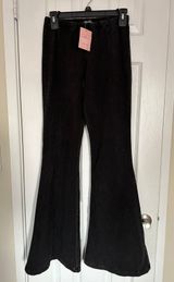 Chatoyant Flare Leggings Photo 0
