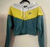 Nike cropped zip up jacket Photo 0