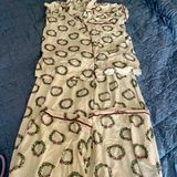 Milkberry Christmas Wreath Pajamas super soft women’s small Red Photo 0