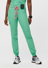 FIGS Surgical Green Scrub Set Photo 0