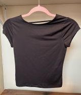 No Boundaries Cute Backless Tshirt Photo 0