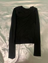 Lululemon size 2 Black relaxed fit swiftly tech Photo 0