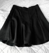 GB Black Pleated Skirt Photo 0