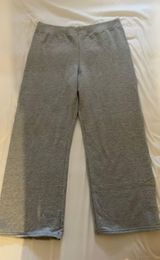 Hanes Grey Sweatpants Photo 0