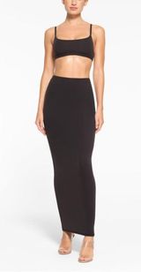 SKIMS fits everybody long skirt Photo 0