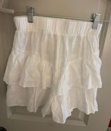 Isabelle's Cabinet flowy shorts  Photo 0