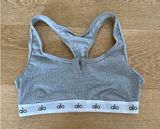 Alo Yoga  - Ribbed Henley Bra Top in Gray & White Photo 0