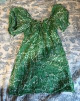 Green Dress Photo 0