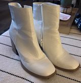 White Boots Photo 0