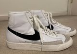 Nike Blazer Mid 77 Photo 0