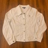 Relatively white denim jacket Size Large button up 4 pockets Photo 0