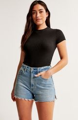 Curve Love High Rise Mom Short Photo 0