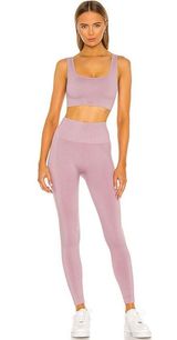 Set Active X REVOLVE Box Cut Seamless Set Photo 0