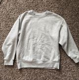 Grey Crewneck Universal Thread Photo 0