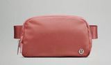 Lululemon Everywhere Belt Bag Photo 0