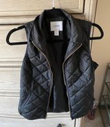 Old Navy Black Quilted Vest Photo 0