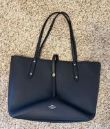 Tote Handbag Photo 0