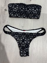 Victoria's Secret bikini Photo 0