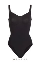 SKIMS Sculpting Bodysuit w/ snaps Photo 0
