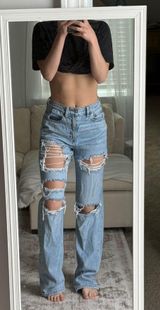 Light Wash Baggy Jeans From Photo 0