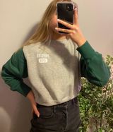 LA Hearts Green Cropped Sweatshirt Photo 0