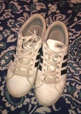 Adidas Shoes Photo 0