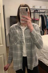 Old Navy grey & white flannel - m Photo 0