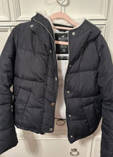 Hollister puffer jacket Photo 0