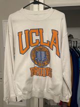 UCLA Crewneck Size M Photo 0