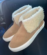UGG Boots Photo 0