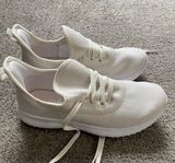 Athletics Works Sneakers Photo 0