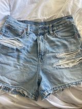 Light wash American eagle jean shorts  Photo 0