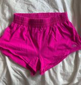 Alo Yoga Shorts Photo 0