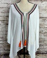 Tunic Top White Geometric 3/4 Sleeve Front V-neck Small Photo 0