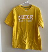 Nike Yellow T-Shirt Photo 0