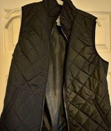 Old Navy Black Quilted Puffer Vest Photo 0