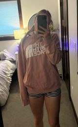 The North Face Women’s Hoodie Photo 0