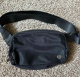 Lululemon Black Everywhere Belt Bag Photo 0