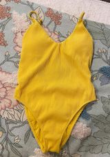 Hollister One Piece Photo 0