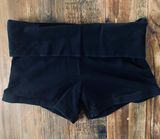 SO Black Yoga Shorts  Photo 0