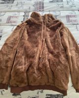 warm and cozy sweatshirt Brown Size M Photo 0