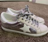 Silver Star boutique shoes Size 9 Photo 0