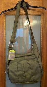 Travelon NWT Olive Green RFID Crossbody Bag Purse Inc RFID Wallet Photo 0