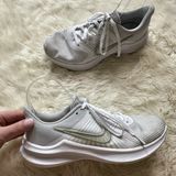 Downshifter Running Shoes White Women's 7.5 Photo 0