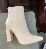 white crocodile boots Size 9 Photo 0