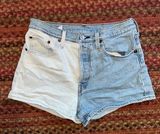 LEVIS 501 BUTTON FLY TWO TONE DENIM SHORTS BLUE WHITE SPLIT Photo 0