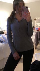 Under Armour Quarter Zip Photo 0