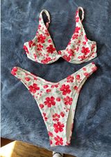 Hollister Bikini Photo 0