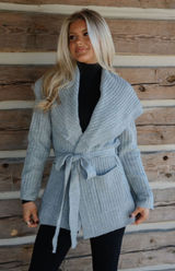 Grey sweater Photo 0