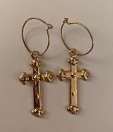 Princess Polly Cross Earrings Photo 0